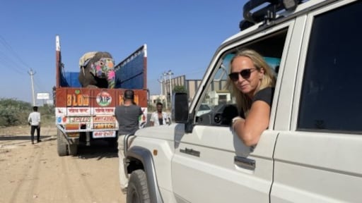 Van Nederland naar Nepal: nieuw reisprogramma voor Floortje Dessing