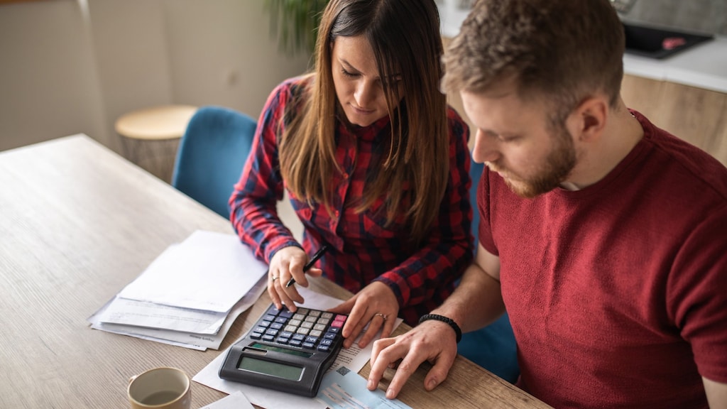Zo bespaar je op slapende vaste lasten: 'Kan 100 euro per maand schelen'