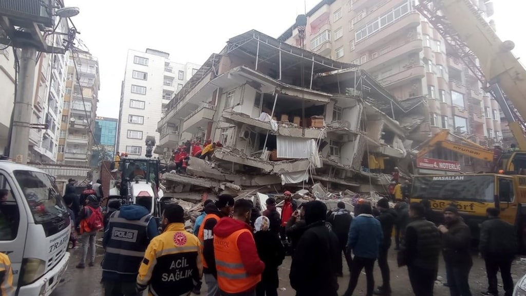 Nederlands hulpteam naar rampgebied Turkije