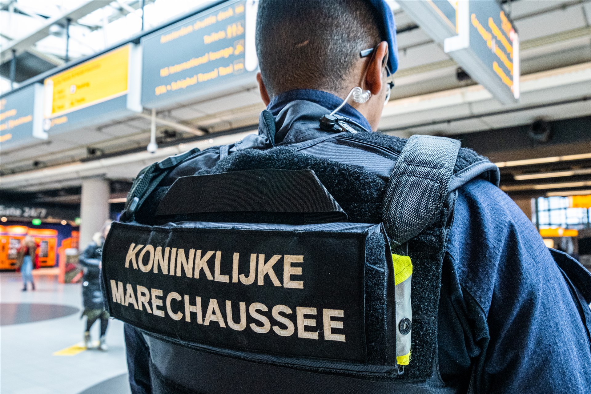 Hof: marechaussee discrimineert bij grenscontroles, mag huidskleur niet meewegen