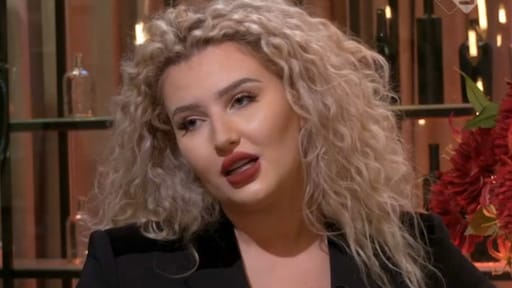 Date Fabiola in First Dates herkent haar van Only Fans: ‘Toch niet met fan op date?'