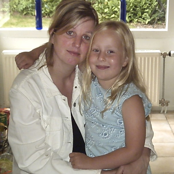 Bianca met Denise als klein meisje.