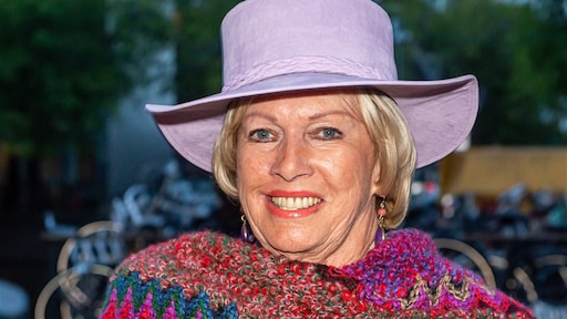 Ria Valk geopereerd na diagnose borstkanker: 'Zijn er op tijd bij'