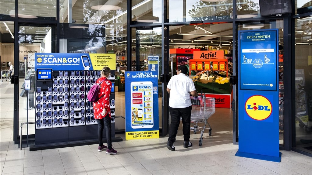Zelfscanners bij de Lidl.
