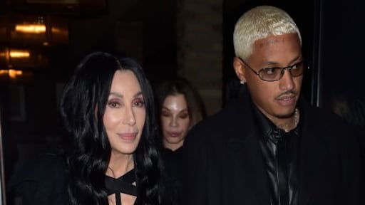 Cher werkt samen met haar vriend aan nieuwe muziek