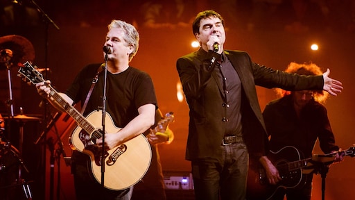 Vrienden van Amstel herdenken Manuëla Kemp tijdens show: 'Voor Manuëla'