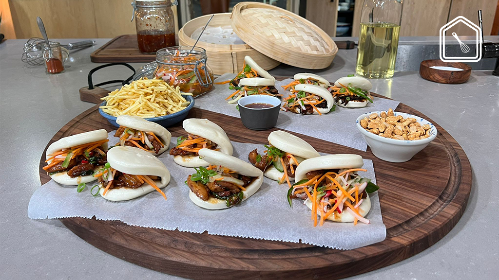 Chinese borrelplank: bao buns met sticky kip én buns met shiitakes