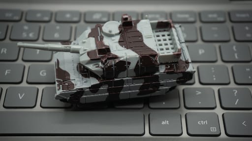 ‘In de toekomst zullen er altijd hybride-oorlogen worden uitgevochten’