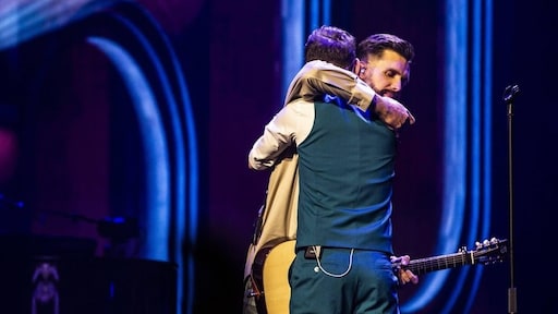 Fans in Ahoy houden het niet droog bij afscheid Nick & Simon