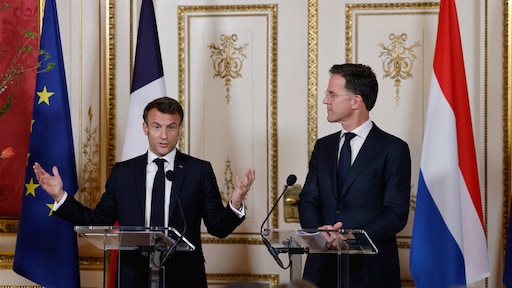 Rutte over protest tegen Macron: demonstreren moet fatsoenlijk