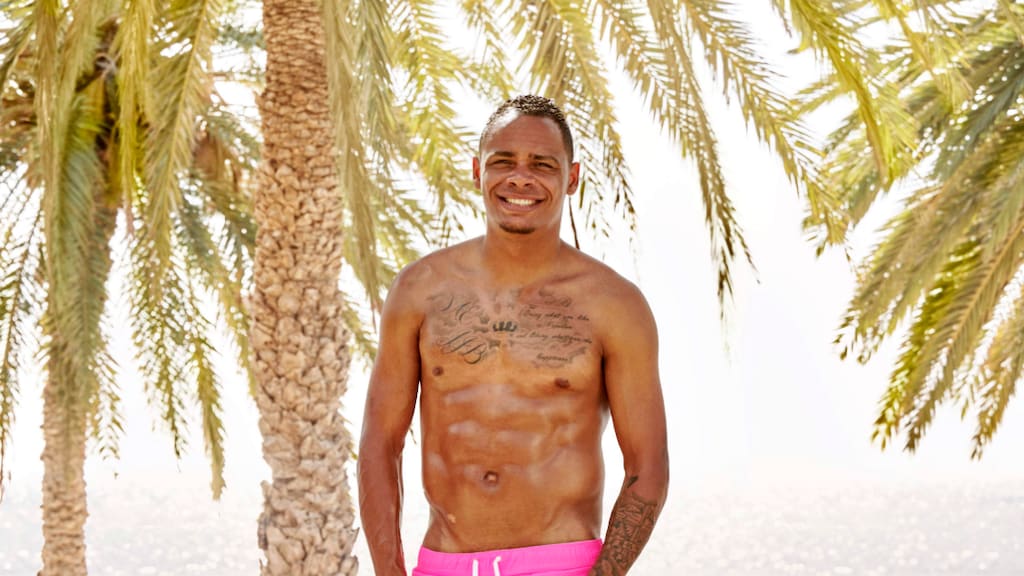 Jonna in Ex on the Boach