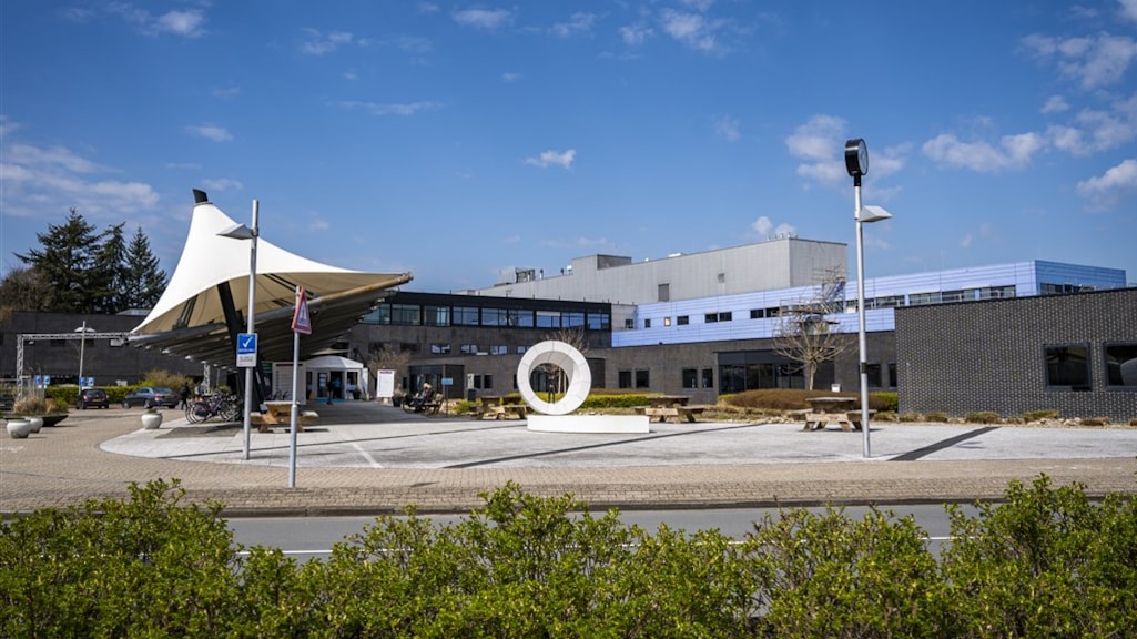 Verpleegkundige aangehouden voor dood coronapatiënten ziekenhuis Assen