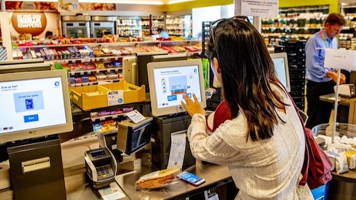 Prijzen graan en zuivel dalen en dat gaan we merken in de supermarkt