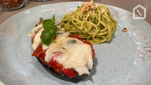 Heerlijke aubergine uit de oven en spaghetti met hazelnootpesto!