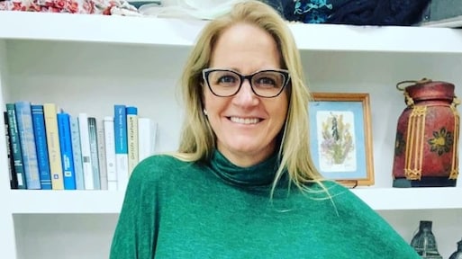 Christine Brown reageert op kritiek over social media-gebruik na overlijden Garrison