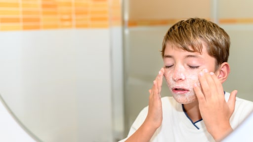 Brenda: 'Mijn zoons huid zit vol met harde pukkeltjes'