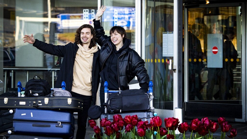 Mia en Dion 'met zelfvertrouwen' onderweg naar Liverpool