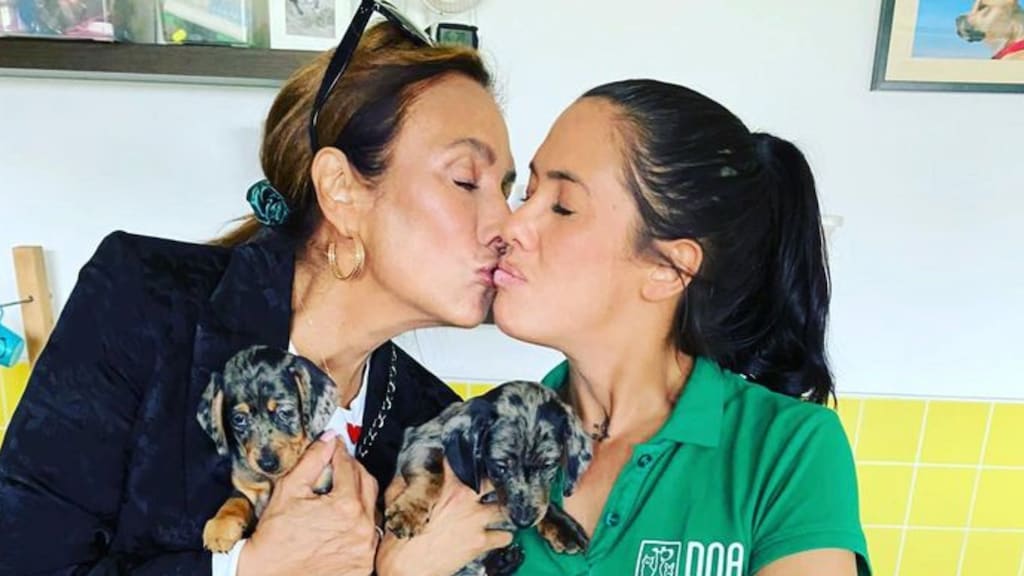 Patty Brard en dochter Priscilla werken rustig aan herstel band