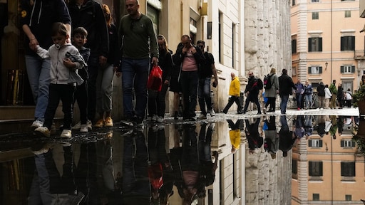 Extreme regenval in Noord-Italië kost twee mensen het leven