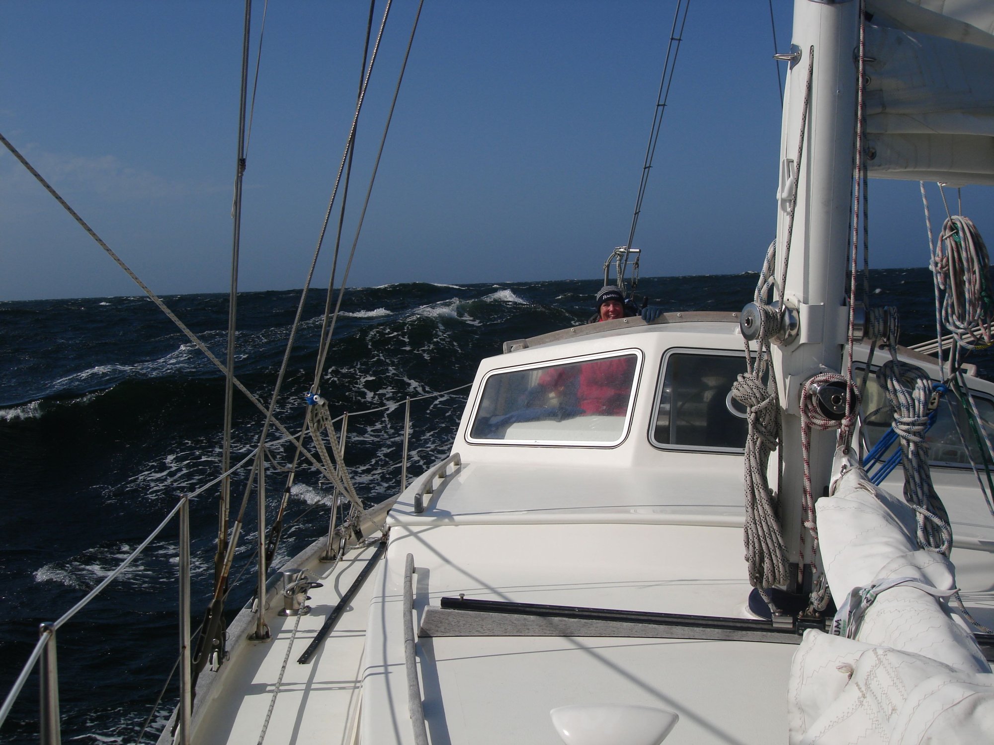 Ruige zee op weg naar Patagonië.