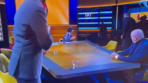 Op1-gast valt tijdens uitzending: 'Ze bloedt en het gaat niet goed'