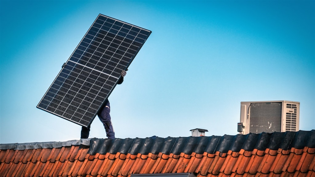 Lenen voor zonnepanelen levert vaak gratis geld op: 'Jammer dat mensen dit niet weten'