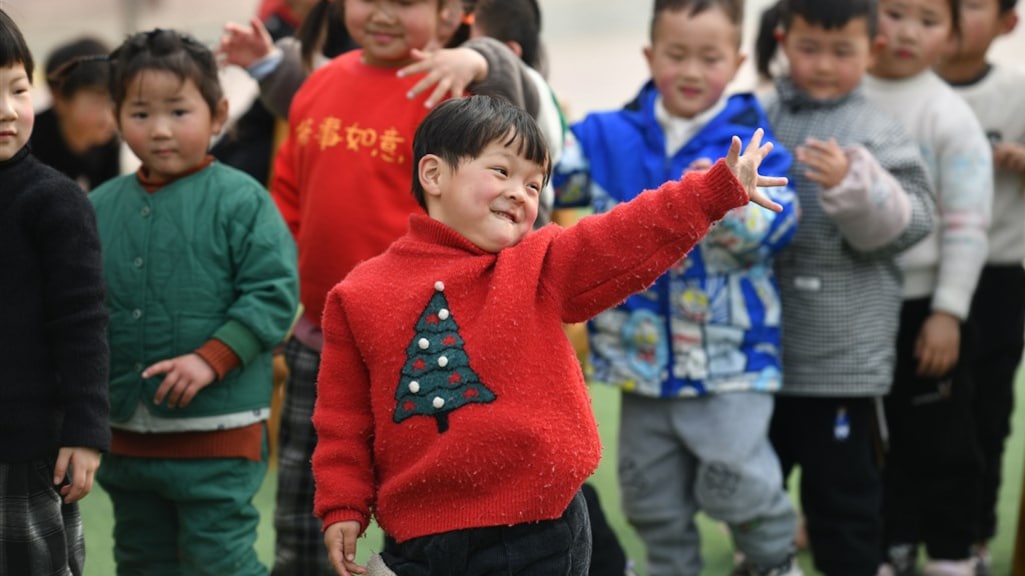 Waarom landen meer baby's willen (en daar miljarden voor over hebben)