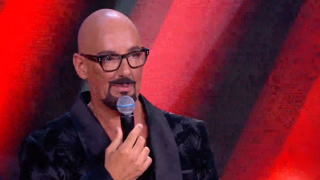 Panelleden Secret Duets verbijsterd door gouden keeltje Maik de Boer: 'Wat een stem'