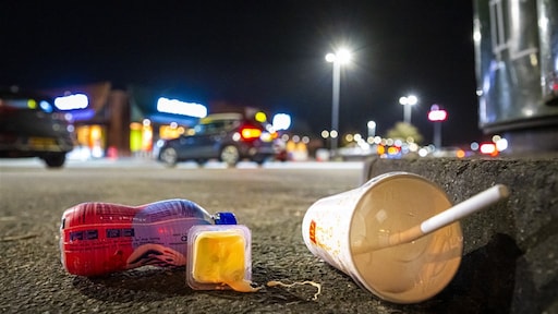 Gratis plastic koffiebeker of frietbakje? Vanaf 1 juli mag het niet meer