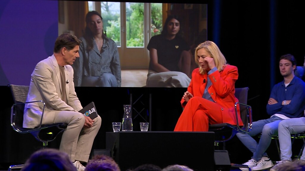 Minister Kaag twijfelt over politieke toekomst na oproep dochters
