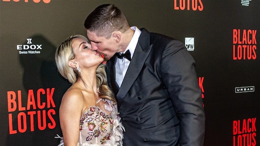 Rico Verhoeven zet jarige vriendin in het zonnetje met zoetsappig bericht