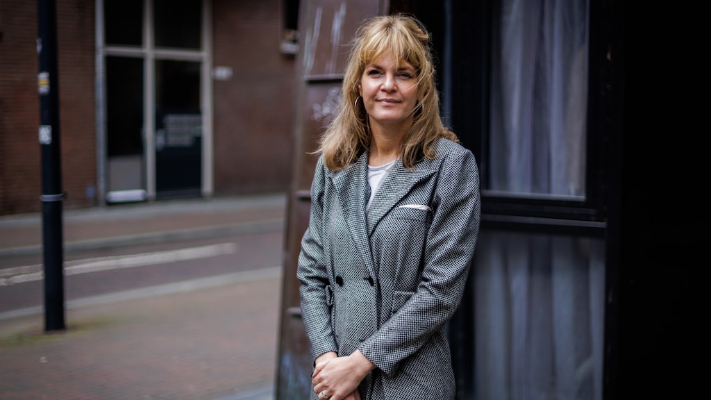 Michelle groeide op in Nijmegen. Haar moeder woonde in een van de armste wijken, haar vader in een van de rijkste.