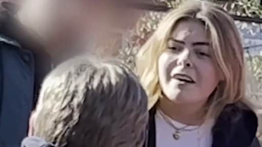 Woedende Eloise van Oranje grijpt in bij racistisch gesprek: 'Doe even normaal'