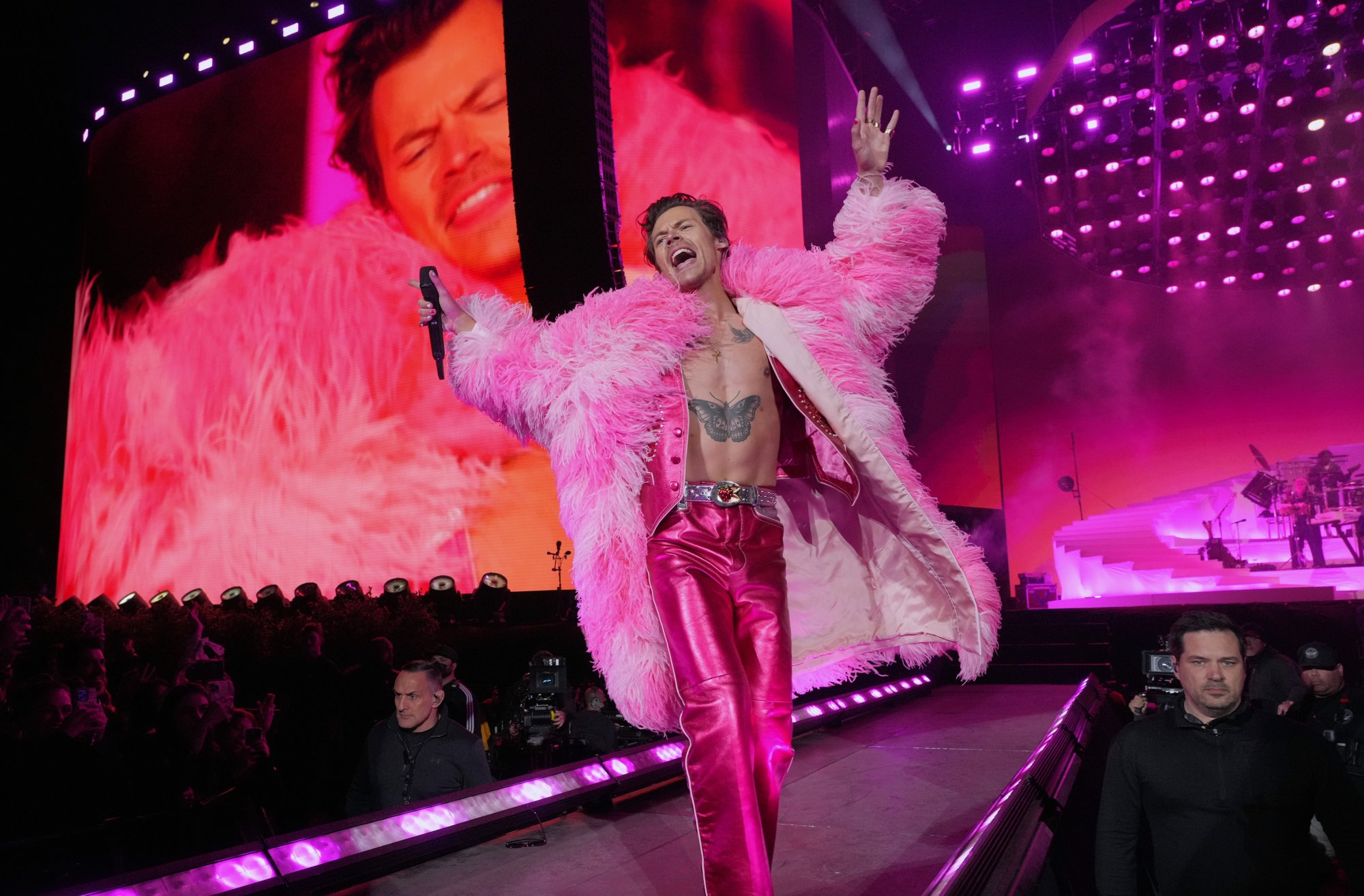 Van boybandlid tot wereldster: zo groeide Harry Styles uit tot een popicoon