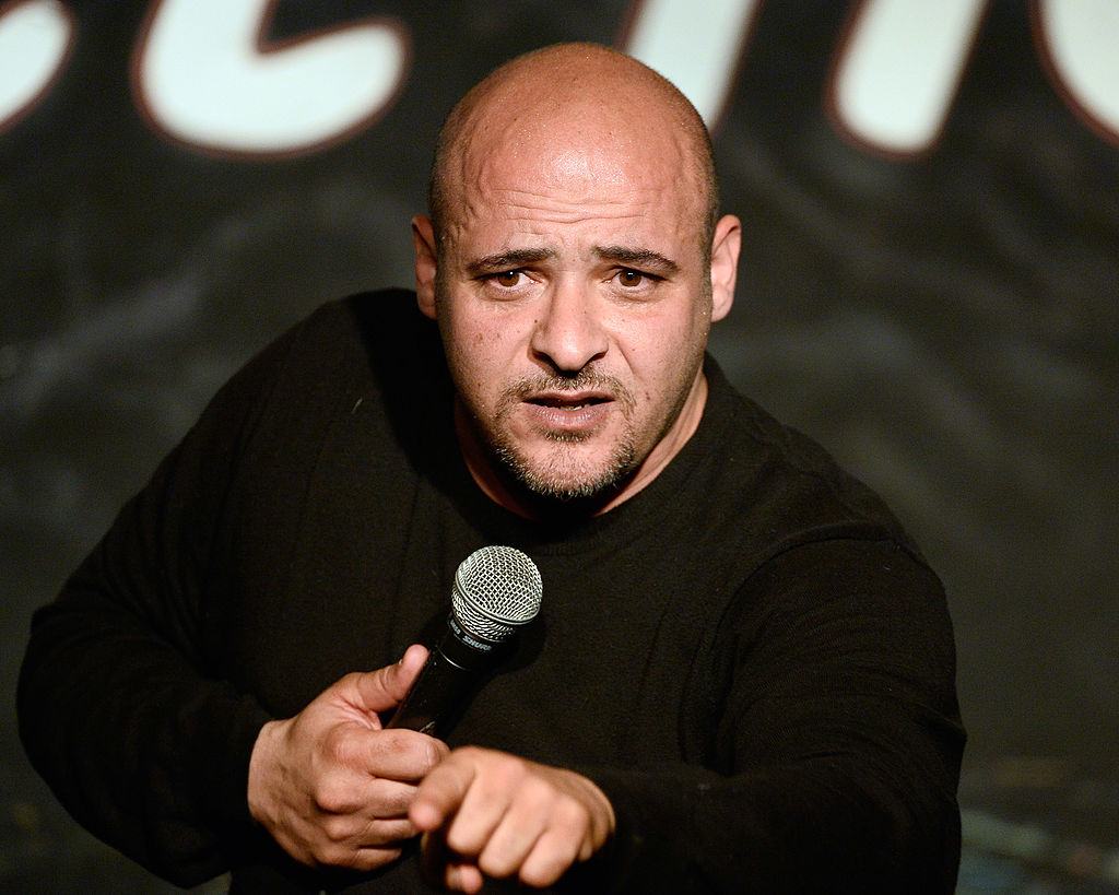 Breaking Bad-acteur Mike Batayeh (52) overleden door hartaanval