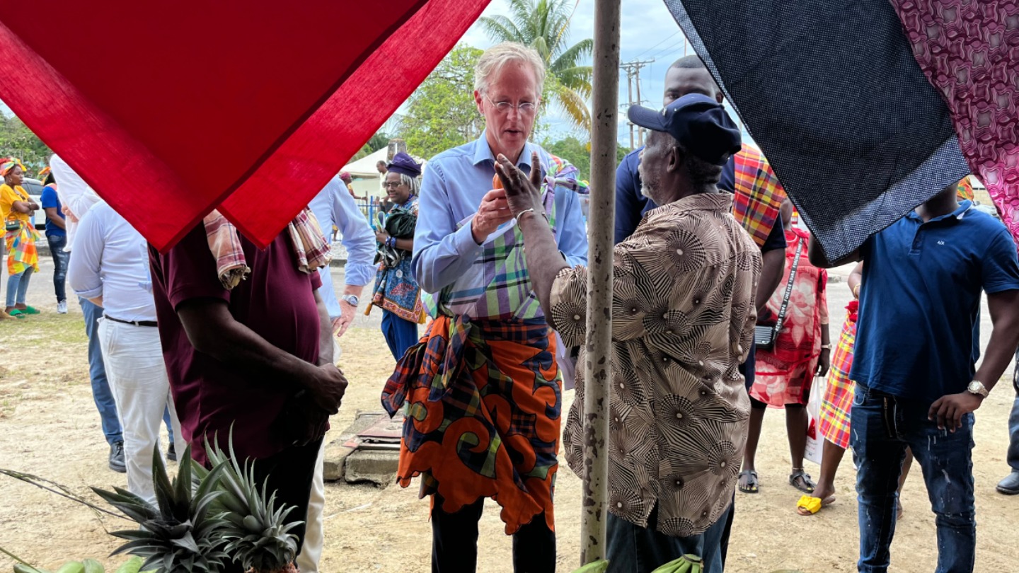 Excuses? Welke excuses? Suriname is vooral bezig met hoge inflatie