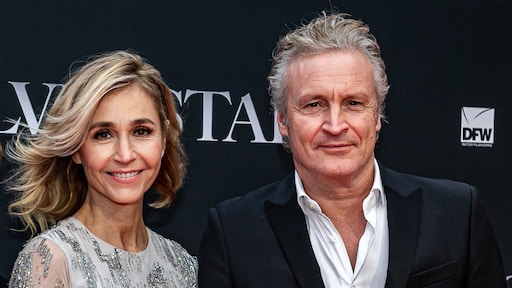 Wendy van Dijk viert 10-jarig huwelijksjubileum met Erland Galjaard