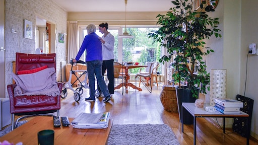 Mantelzorg ontspoort vaak: 'Heb mijn moeder een schop gegeven'