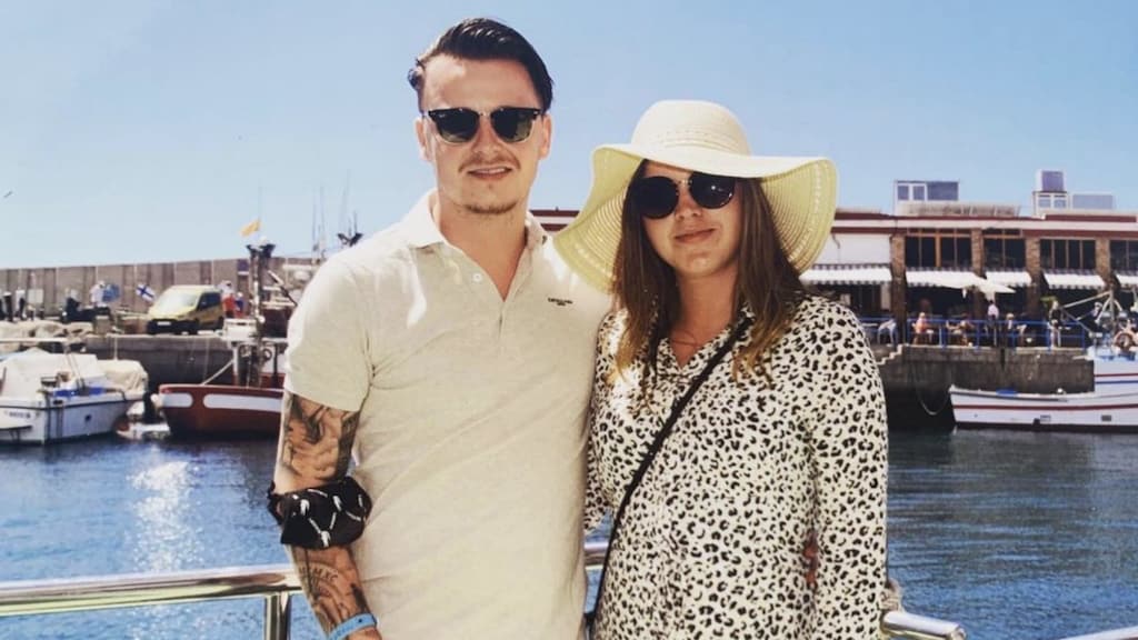 Melvin van B&B Vol Liefde en vriendin verwelkomen dochter