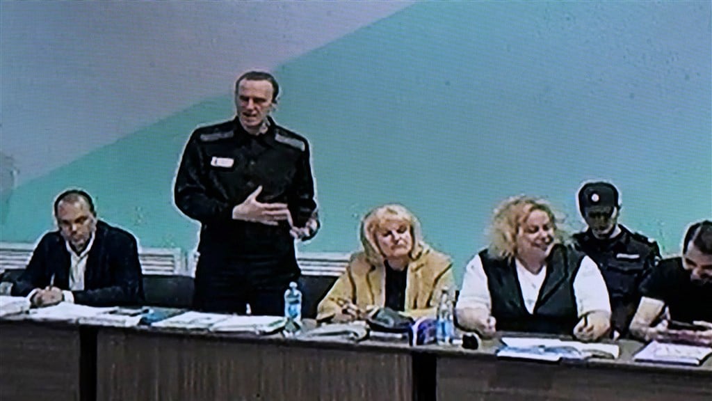 Navalny weer voor rechter, maar uitkomst staat al vast: 'Totale poppenkast'