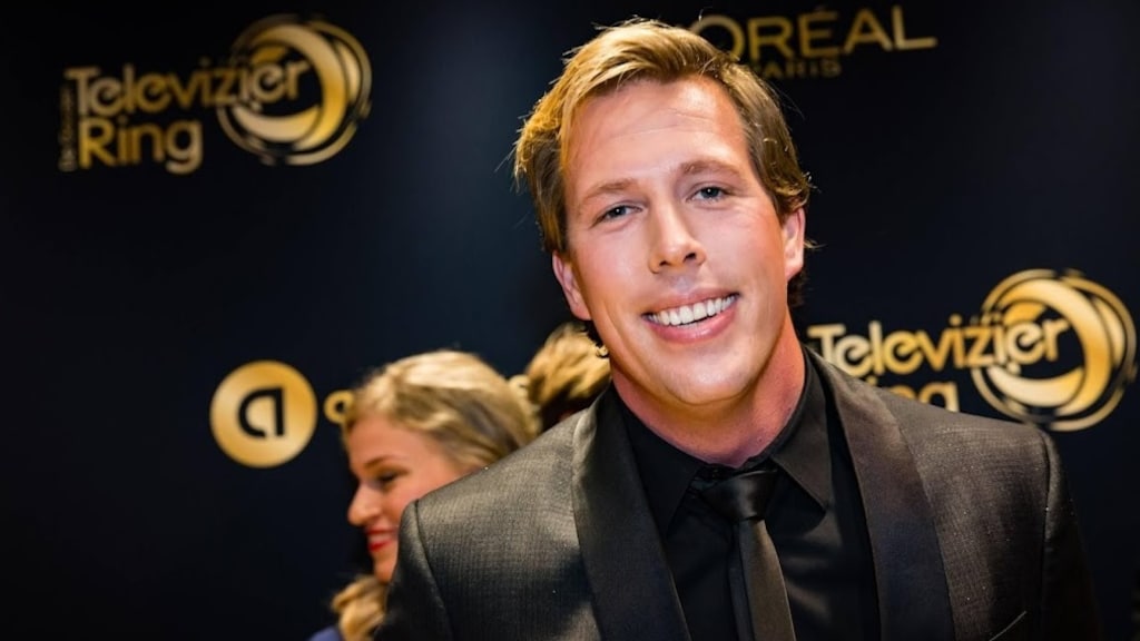 Freek Vonk 'bevallen' van gezonde larf uit been: 'Holy moly'