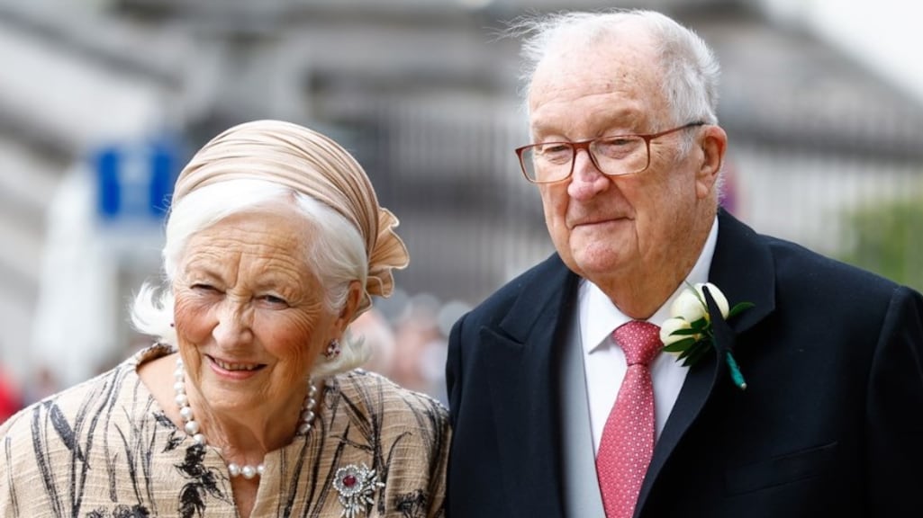 Koning Albert (89) maakt het goed, maar moet in ziekenhuis blijven