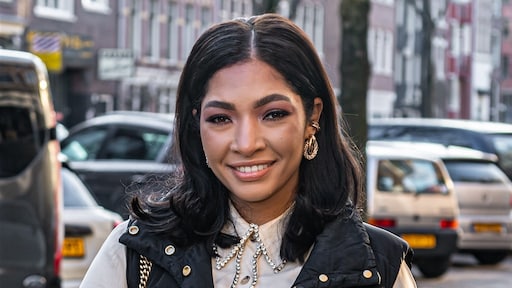 April Darby sluit cosmetische ingrepen niet uit: 'Moet wel natuurlijk blijven'