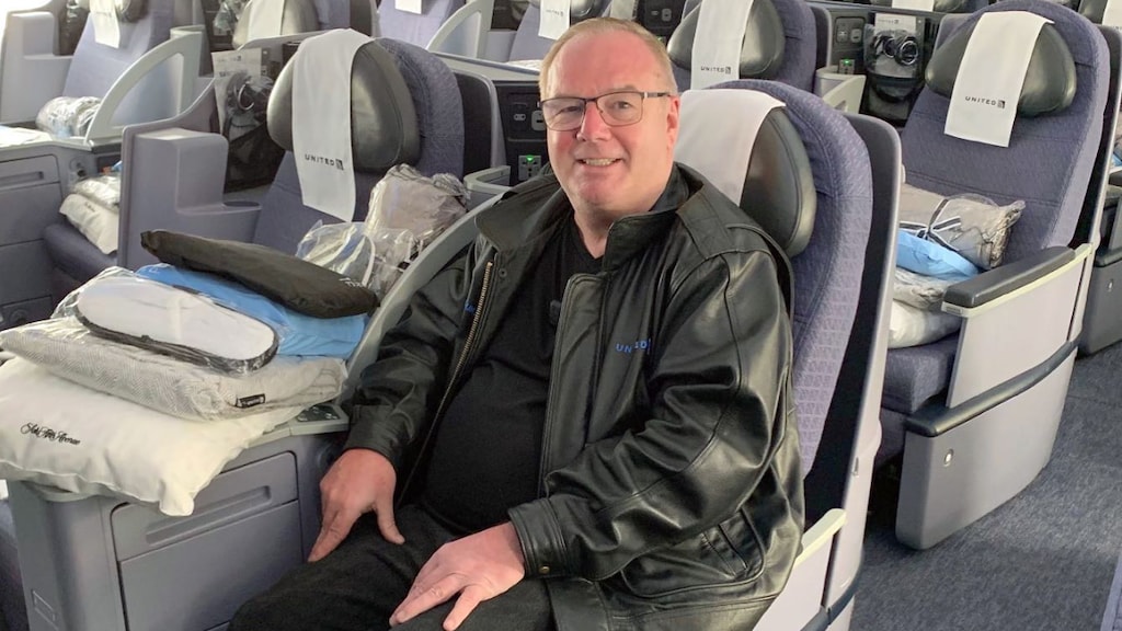 Al 33 jaar vliegt Tom 3000 kilometer per dag: 'Ik leef voor de airmiles'