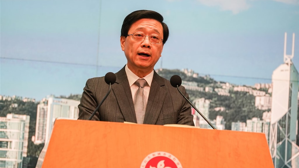 Hongkong zet beloning op hoofd activisten, ook zorgen in Nederland