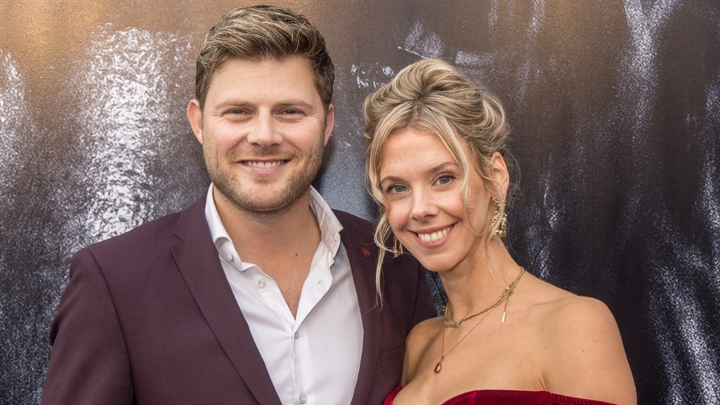 Vriendin Tim Douwma bevallen van zoon: 'Wat zijn we trots!'