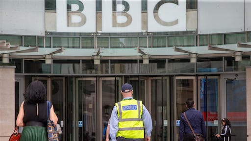 Misbruikschandaal BBC: iedereen weet om wie het gaat, maar niemand zegt het