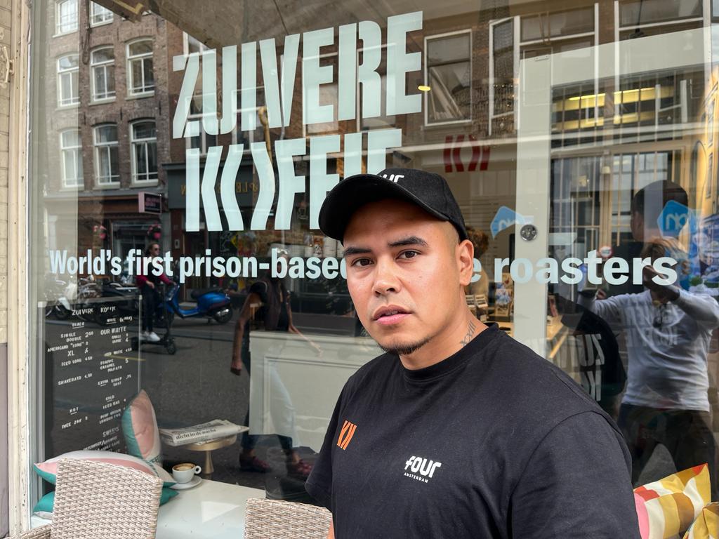 Deze koffietent wordt gerund door ex-gedetineerden: 'Geven ze een toekomst'