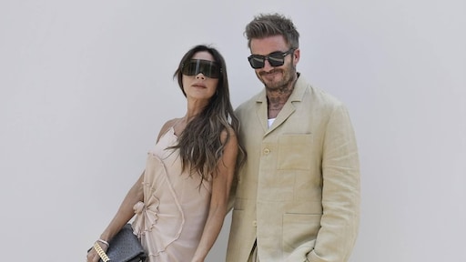 Victoria en David Beckham zingen samen Spice Girls-karaoke