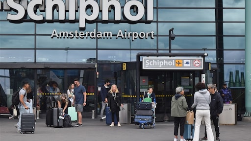 Luchtvaart vecht krimpplannen Schiphol bij hoogste rechter aan